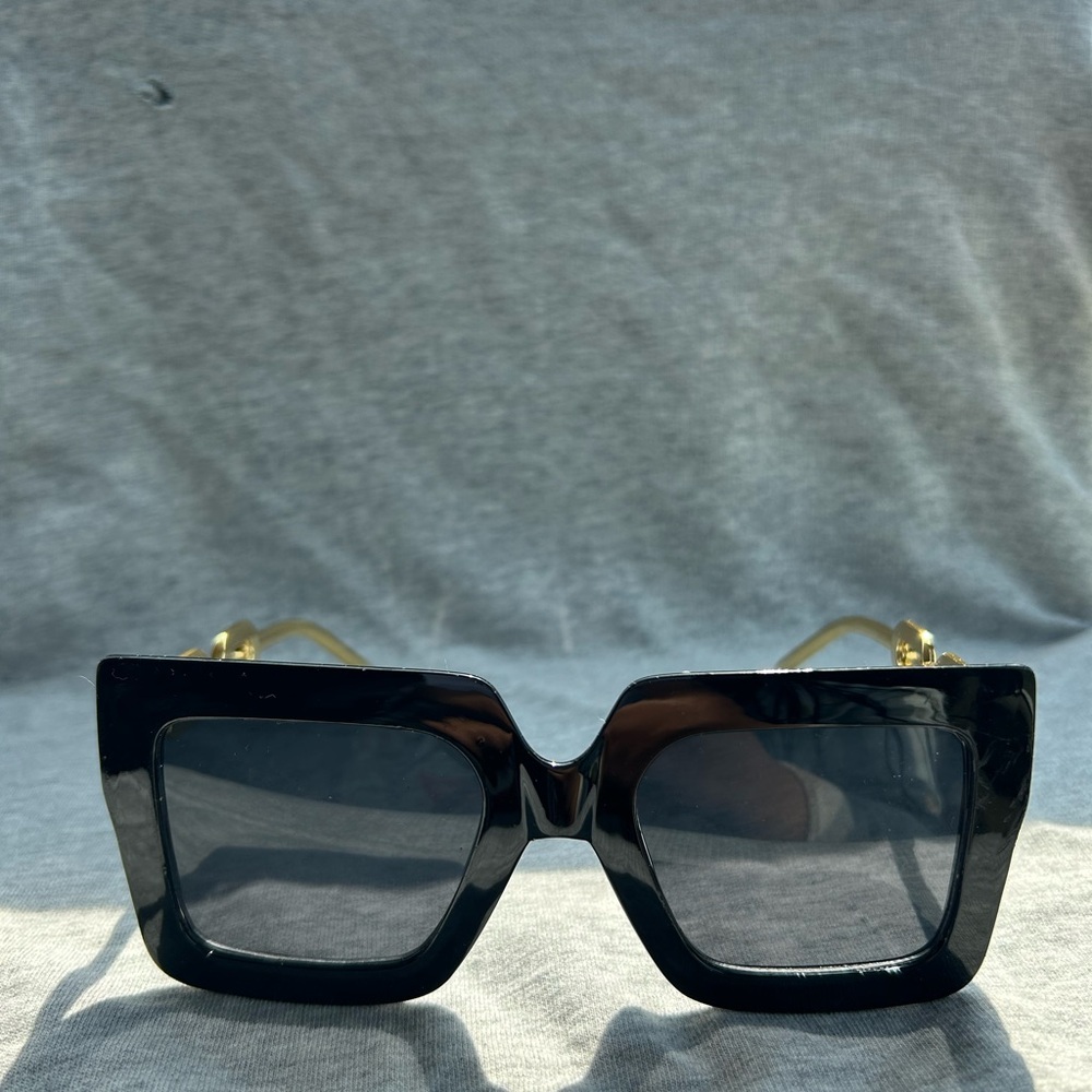 Black Square Sunglasses